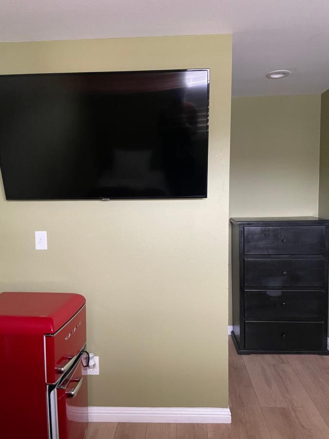 Private Room In Los Angeles La With Tv & Wifi & Ac & View Of Hollywood Sign & Private Fridge & Shared Kitchen!!! エクステリア 写真