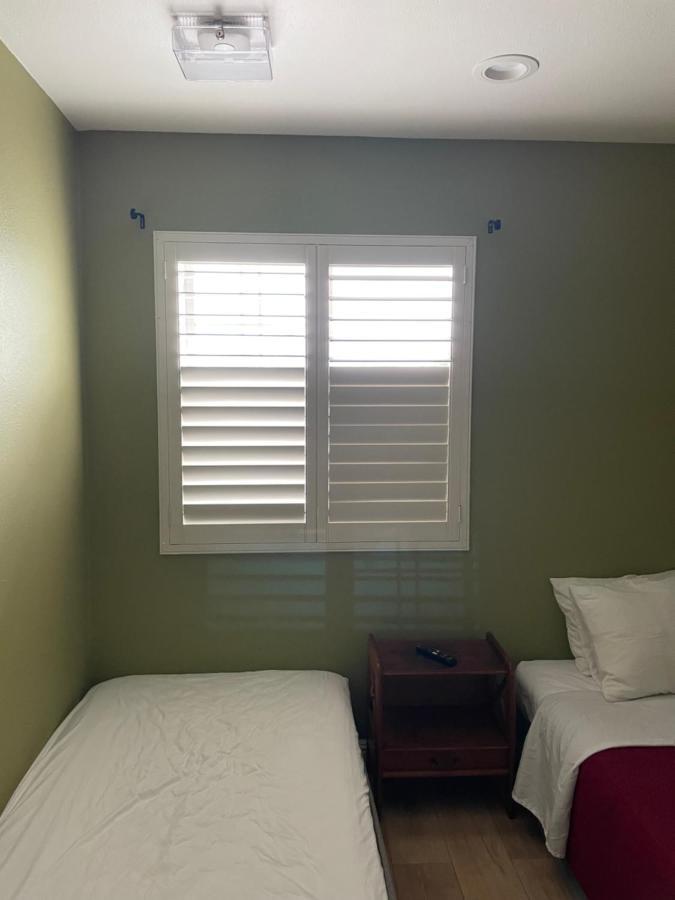 Private Room In Los Angeles La With Tv & Wifi & Ac & View Of Hollywood Sign & Private Fridge & Shared Kitchen!!! エクステリア 写真