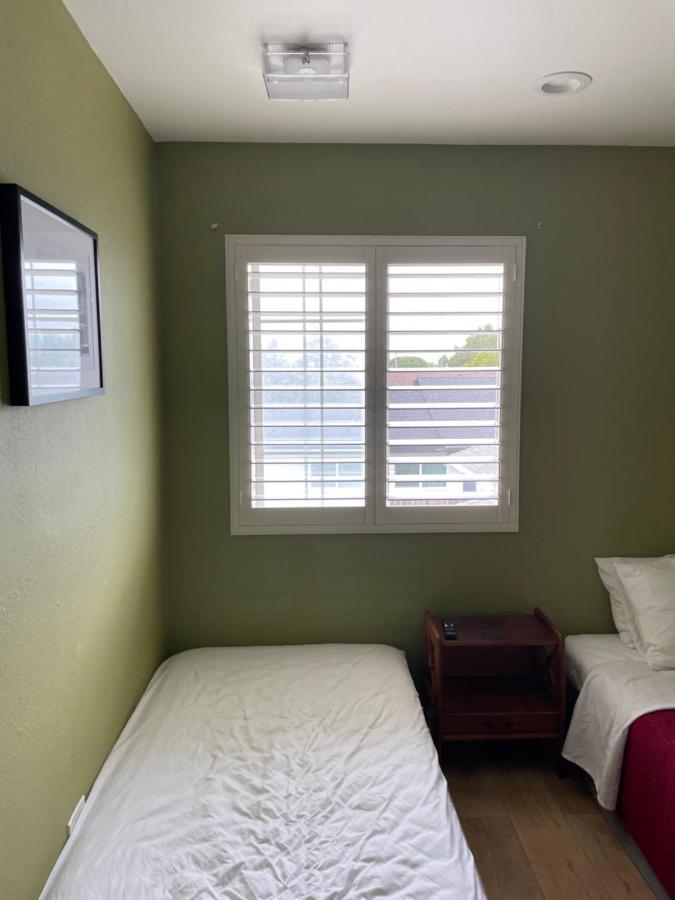 Private Room In Los Angeles La With Tv & Wifi & Ac & View Of Hollywood Sign & Private Fridge & Shared Kitchen!!! エクステリア 写真